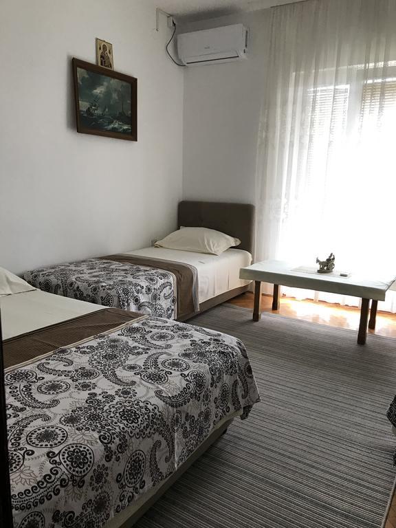 Apartments Pavicevic ติวัต ภายนอก รูปภาพ